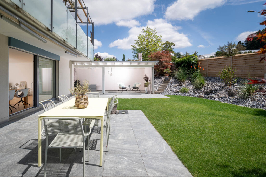 BOPPELSEN: Gartenwohnung mit Charme...